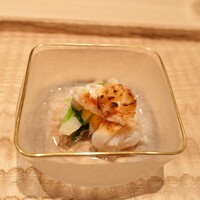 伯雲 - 伊勢海老、肝ソース、白ずいき、みつば