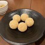 好天 - ゴマ団子