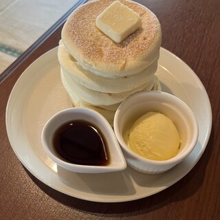 カフェ&ダイニング フルール_0