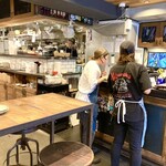 マンチズ バーガー シャック - 店内雰囲気001。