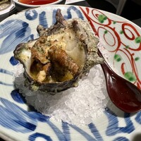 いけす無門 新宿 - サザエの壺焼き