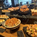 MORETHAN TAPAS LOUNGE - パンビュッフェ