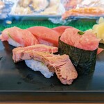 浅草寿司場 ひなと丸  東京駅中央店 - 炙りの香ばしさがたまりません。