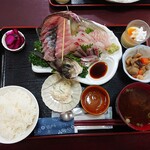 お食事処 ひでちゃん - おまかせ地魚刺身定食