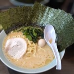 横浜家系ラーメン 魂心家 - 料理写真: