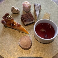 スミレオオサカ - 