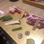 PRETTY PORK FACTORY & KATSUプリポー - 