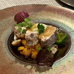 ビストロ セレニテ - メインディッシュのビーフステーキ