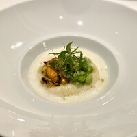 Droit - モン・サン・ミッシェル産ムール貝 マリニエールソース 淡路島の茶豆