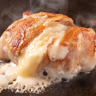 季節の食材を使った月替わりのおつまみメニューも必見！