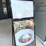 TWELVE ON THE PARK BAR & GRILL - 外観　1F入口