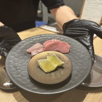 金山成吉思汗 - 