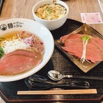 キッチン 麺とカレ - 