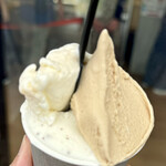 GELATO&CAFFEいざわ苺園 - Ｔｒｉｏ(３フレーバー)　カッフェ・アールグレイ・ストラッチャテッラ