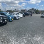 食煅 もみじ - お店奥の駐車場開店時5分前※平日の月曜日で！