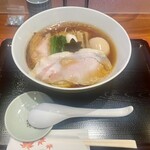 食煅 もみじ - 特製中華そば　¥1,500-(税込)
      ※美明豚ロース 1枚
      ※豚バラチャーシュー 1枚
      ※炭火吊るし焼豚 1枚
      ※比内地鶏味玉 1個