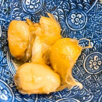 割烹 むら山 - ニンニクの甘露煮(明日の仕込み分)