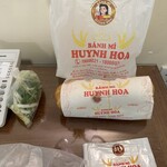 Banh Mi Huynh Hoa - 