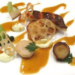 ラ サントゥール - (ランチフルコース)魚料理：本日の鮮魚を華やかなイメージで