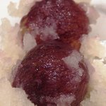 ラ サントゥール - (ランチフルコース)デザートのソルベの中に隠れていた葡萄（薄皮を残してむいてある）