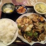 海老専家 - 海老、イカ、豚肉と椎茸の炒めセット