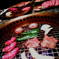 札幌焼肉 和牛いしざき - お肉はグリルにて網焼き