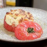 トリワイン ＰＩＫＯＳＨＨＨＵ - トマトとハンバーグミンチのつめもの(ファルシ)