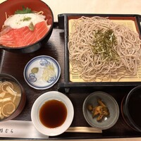 つきじ植むら - まぐろ山かけ丼とせいろそば  1,100円