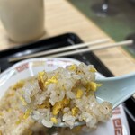 すずや食堂 - ラードで炒めた香ばしさも有り美味しいチャーハン