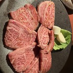 炭火焼肉炙や - 