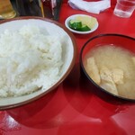 中華料理 ポパイ - 定食セット！ ごはんはまさかの丼飯です。