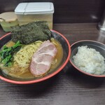 横濱家系ラーメン 勝鬨家 - 