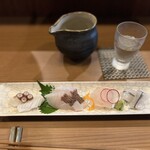 旬菜 一想 - お造りは４品。タコ好きの自分にはたまらない。タコの包丁入れは驚きで旨みが広がり絶品真鯛にアコウ(キジハタ)にサヨリ。いずれも美味すぎる