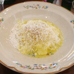 il tram - キタッラととうもろこしのソース