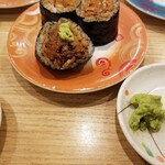 回転寿し トリトン - 〆のワサビザンギロール。