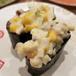 回転寿し トリトン - 北のサラダ軍艦。