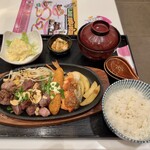 ร้านอาหารญี่ปุ่นยาโยอิ - ビーフステーキとエビフライとグリルサーモン/349バーツ♪