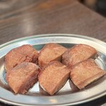 ホルモン焼肉酒場 ふたば - 厚切り牛タン