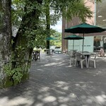 Shunsui Curry Kobo - 寬敞的露台座位