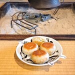 いろは堂 本店 - おやき（店内で食べられる）