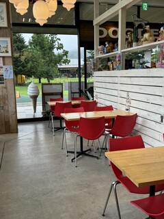 DOG DEPT.+CAFE Karuizawapurinsuten - Interior of the Cafe