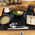 もつ煮込み みつ子 入間店 - 