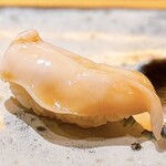 鮨 つぼみ - ・蝦夷石陰貝 (イシカゲガイ)