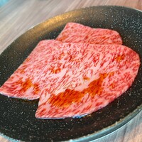 焼肉うしごろ 新宿三丁目店 - 