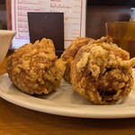 極濃湯麺 フタツメ - 唐揚げって、巨大なほど旨いんだな・・