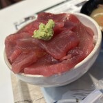 おさかな丼屋 とと丸食堂 - 南マグロ赤身丼 1500円