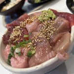 おさかな丼屋 とと丸食堂 - トロとろとろ丼 1750円