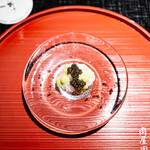 肉屋 田中 - 蚕豆の飯蒸しとキャビア