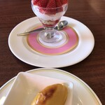 ロイヤルホスト - セットのデザート