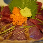 和酒バル 燻銀 - とびっこに添えた山葵は結構辛いので注意！